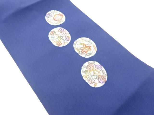 JAPANESE KIMONO / CRAPE GROUND PATTERN / ROUNDED PATTERN OF FLOWERS / 